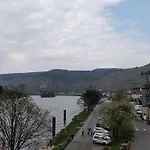 In Einem Historischen Gebaeude Mit Balkon Und Blick Auf Mosel By Interhome Apartmán