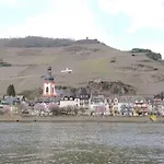 In Einem Historischen Gebaeude Mit Balkon Und Blick Auf Mosel By Interhome *