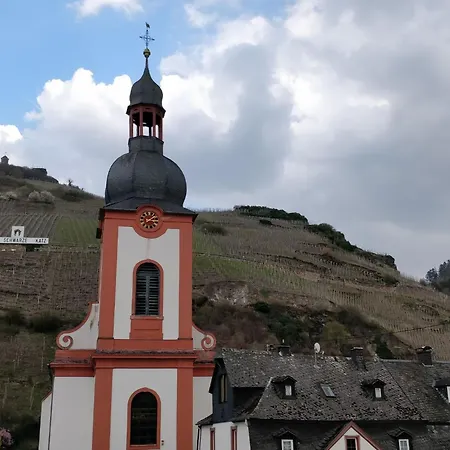 In Einem Historischen Gebaeude Mit Balkon Und Blick Auf Mosel By Interhome