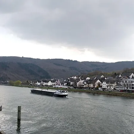 In Einem Historischen Gebaeude Mit Balkon Und Blick Auf Mosel By Interhome *