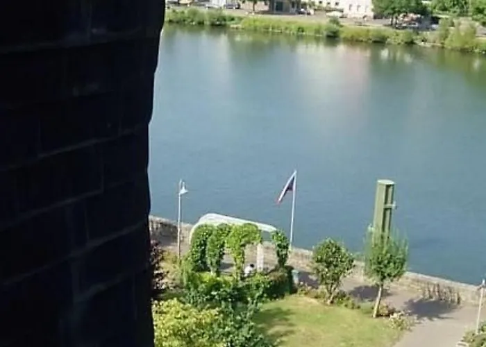公寓 In Einem Historischen Gebaeude Mit Balkon Und Blick Auf Mosel By Interhome 摩泽尔河畔的泽尔