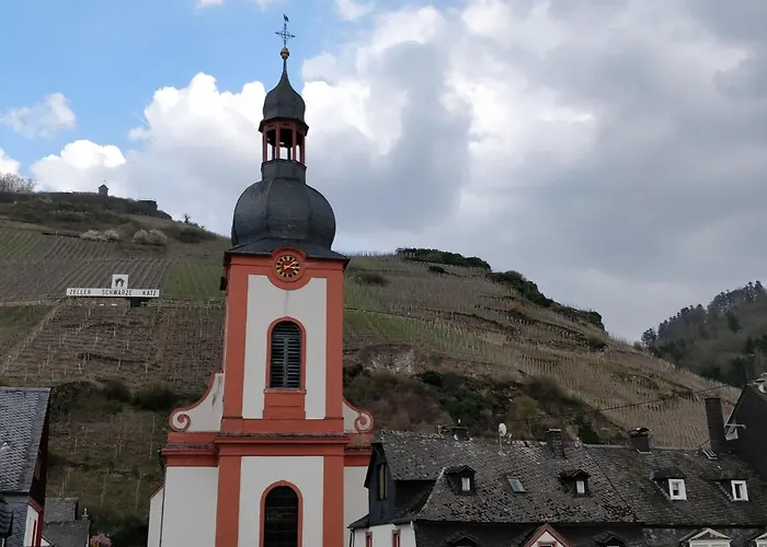 In Einem Historischen Gebaeude Mit Balkon Und Blick Auf Mosel By Interhome